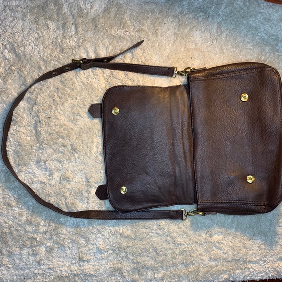 Beautiful Vegan Leather Satchel / Laptop Bag - Picture 4 of 5